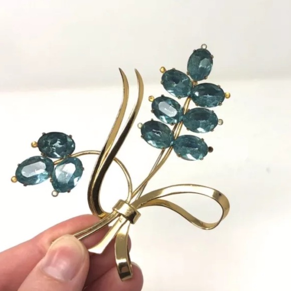 VTG Coro Gold Over Sterling Silver Blue Stone Floral Bouquet Brooch & Earrings - Picture 3 of 6